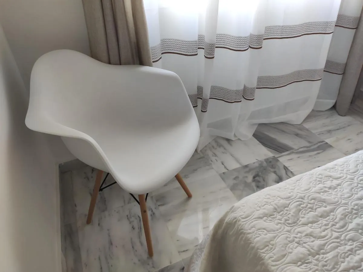 Apartamento Amplio, Seneca 3B Junto Al Centro Málaga
